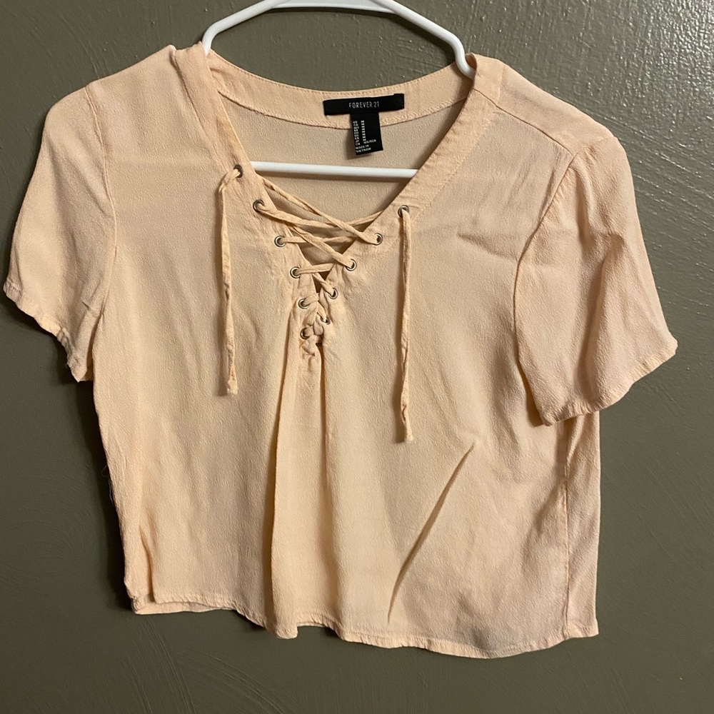 Woman’s tie up cropped t-shirt